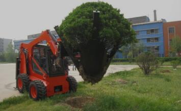 轮式挖掘机上坡注意哪些问题？