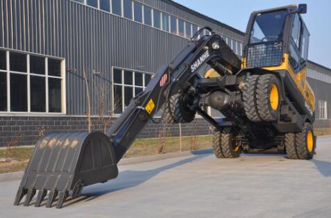 不忘初心砥砺前行，专注轮式液压挖掘机生产